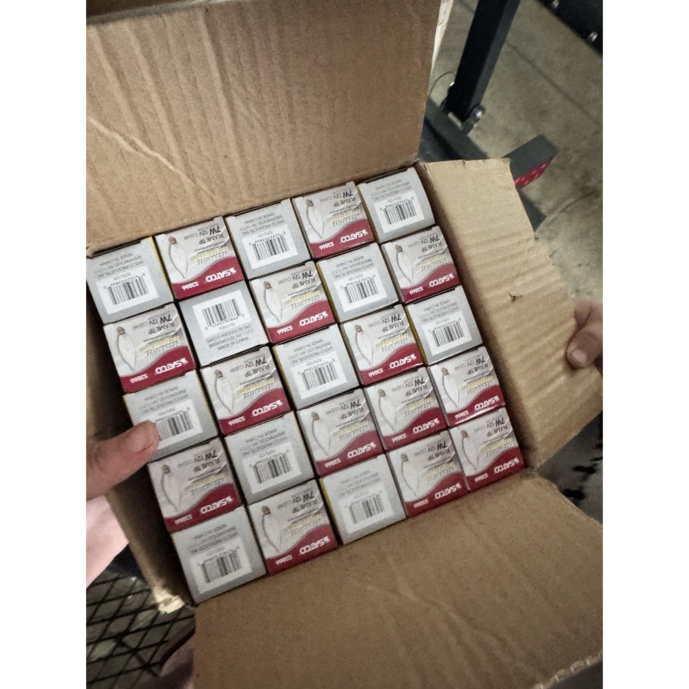 Satco S3866 7W 12V Clear Flame Tip Candelabra Bulbs – Box of 25 – New